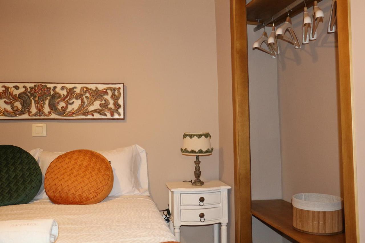 Apartamentos Coliseo Толедо Экстерьер фото