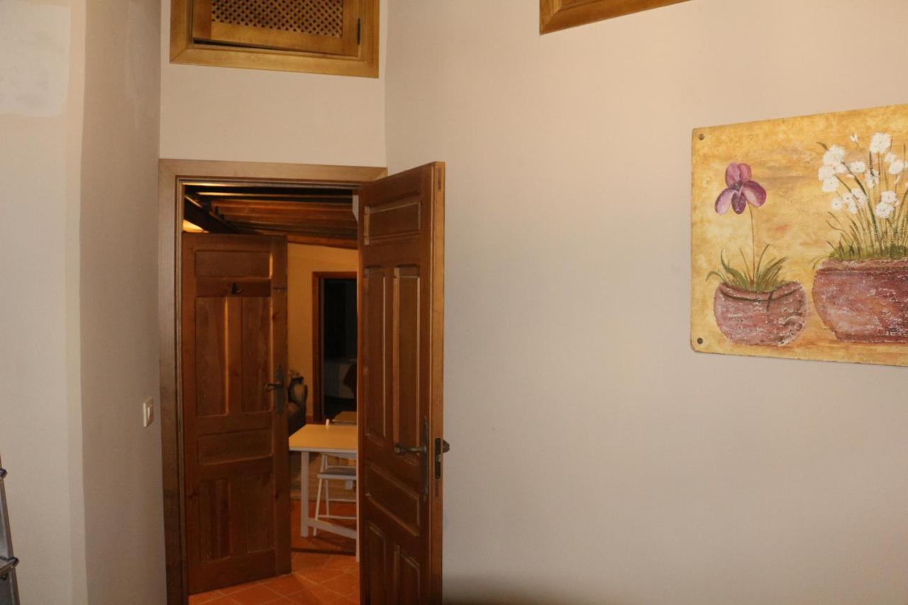 Apartamentos Coliseo Толедо Экстерьер фото