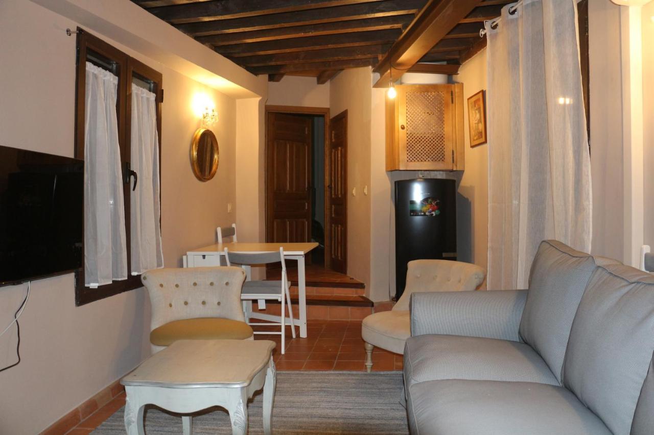Apartamentos Coliseo Толедо Экстерьер фото