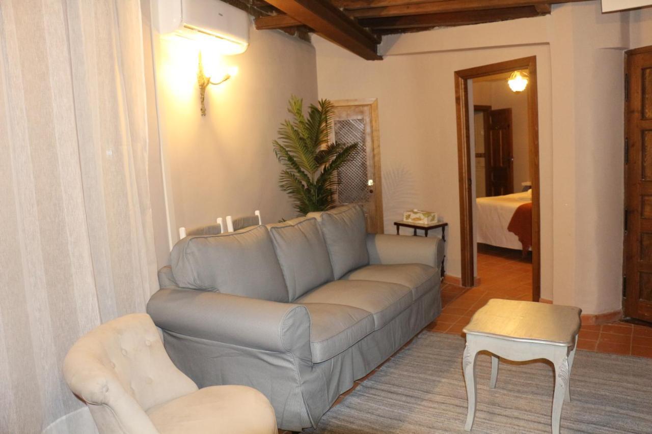 Apartamentos Coliseo Толедо Экстерьер фото