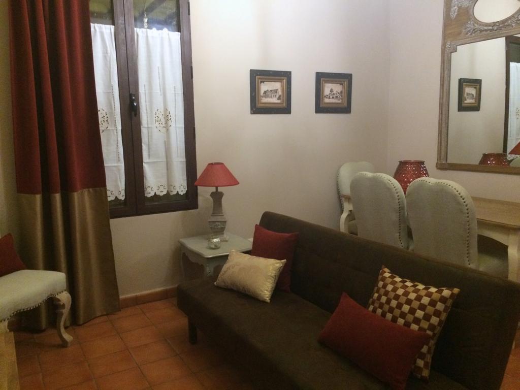 Apartamentos Coliseo Толедо Экстерьер фото