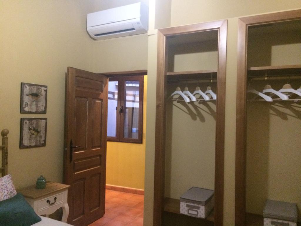 Apartamentos Coliseo Толедо Экстерьер фото