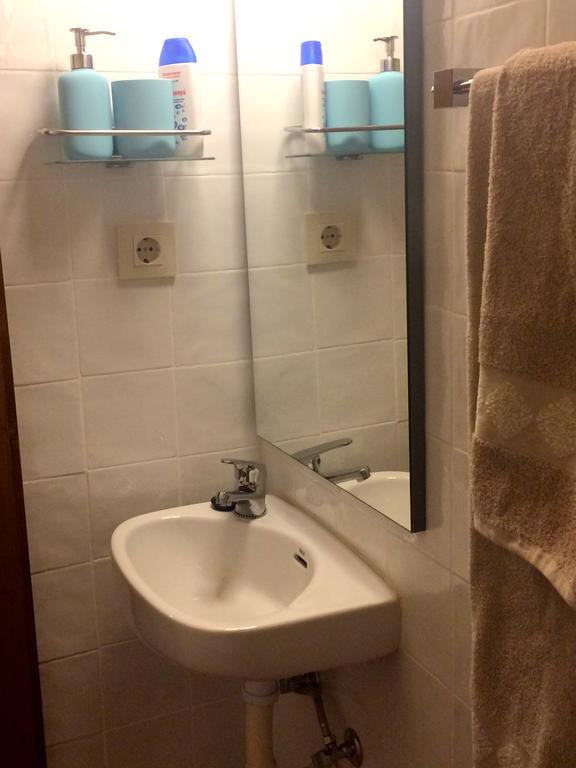 Apartamentos Coliseo Толедо Экстерьер фото