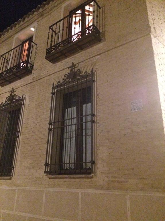 Apartamentos Coliseo Толедо Экстерьер фото