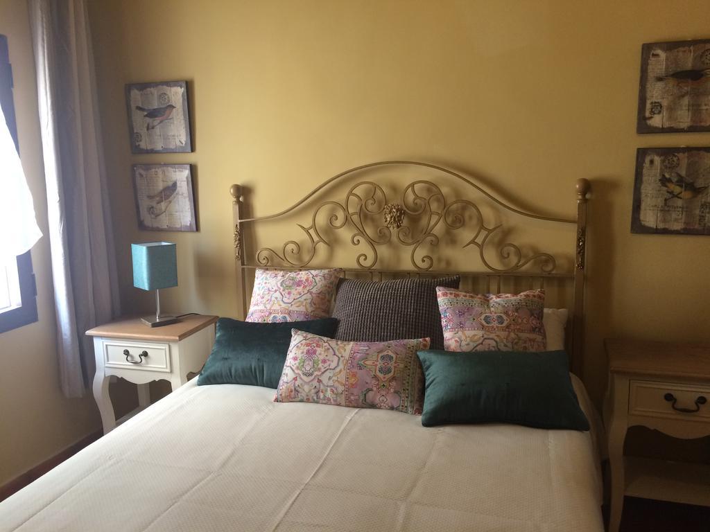 Apartamentos Coliseo Толедо Экстерьер фото
